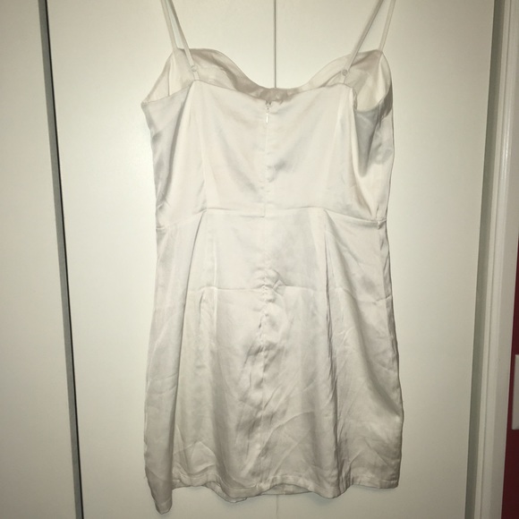 Superdown Normani Hook Mini Dress Medium - Picture 4 of 5